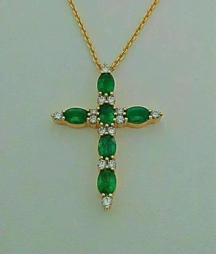 Natural emerald 2ct - 2ct, cut